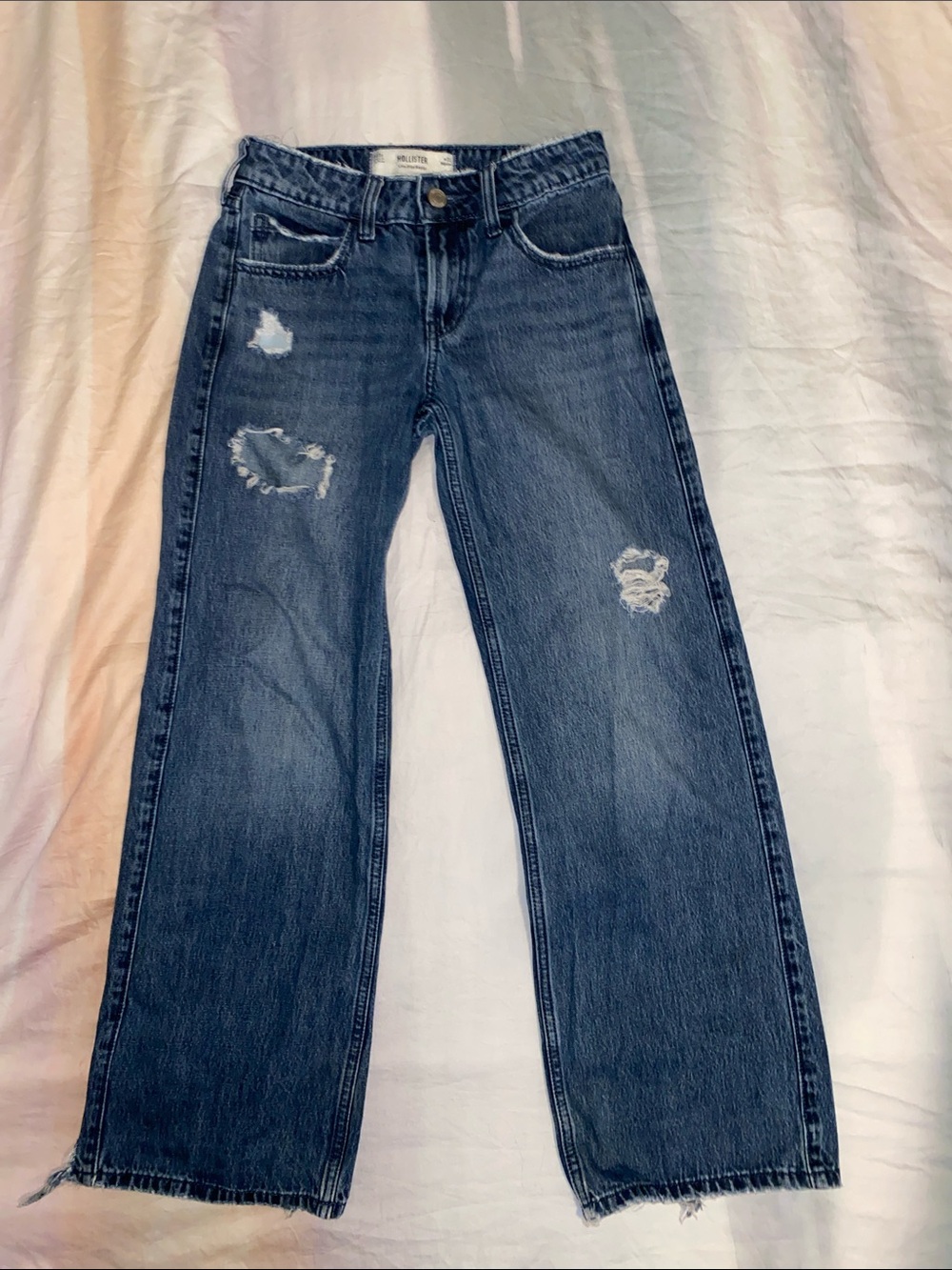 Hollister Low Rise Baggy Jeans Distressed in Dark Blue Size 000 w23 Regular